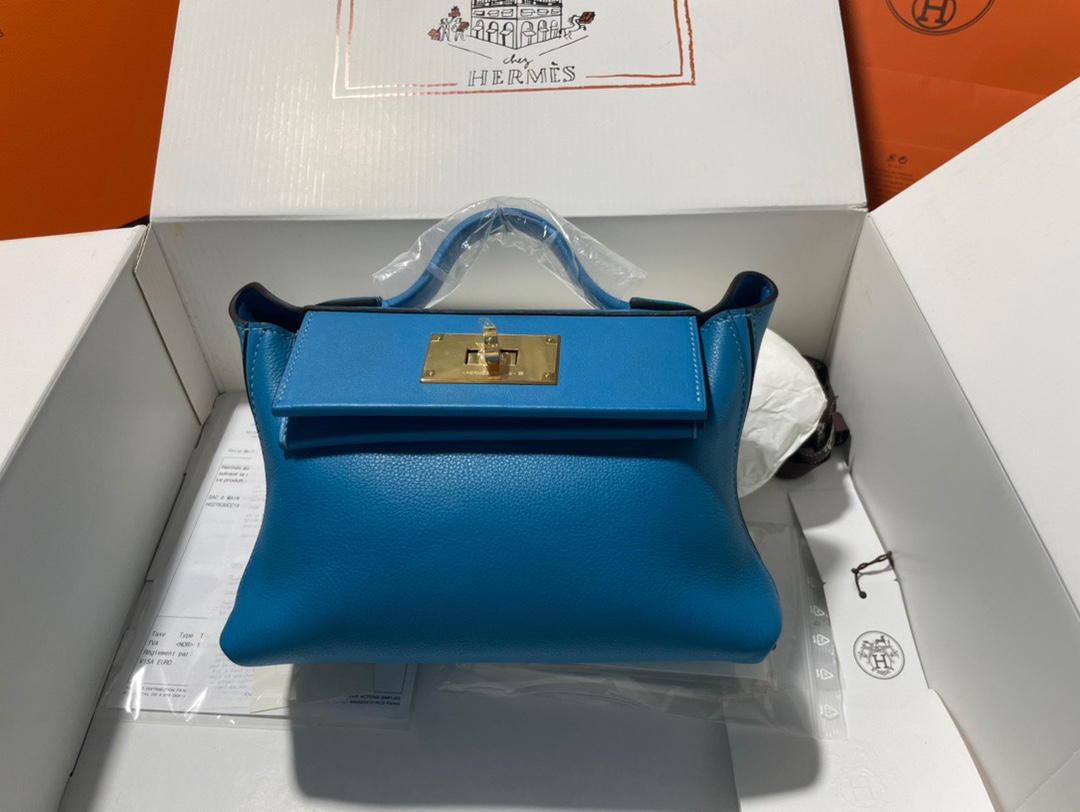 Hermes Kelly 2424 29cm Handbag in Turquoise Clemence Leather 